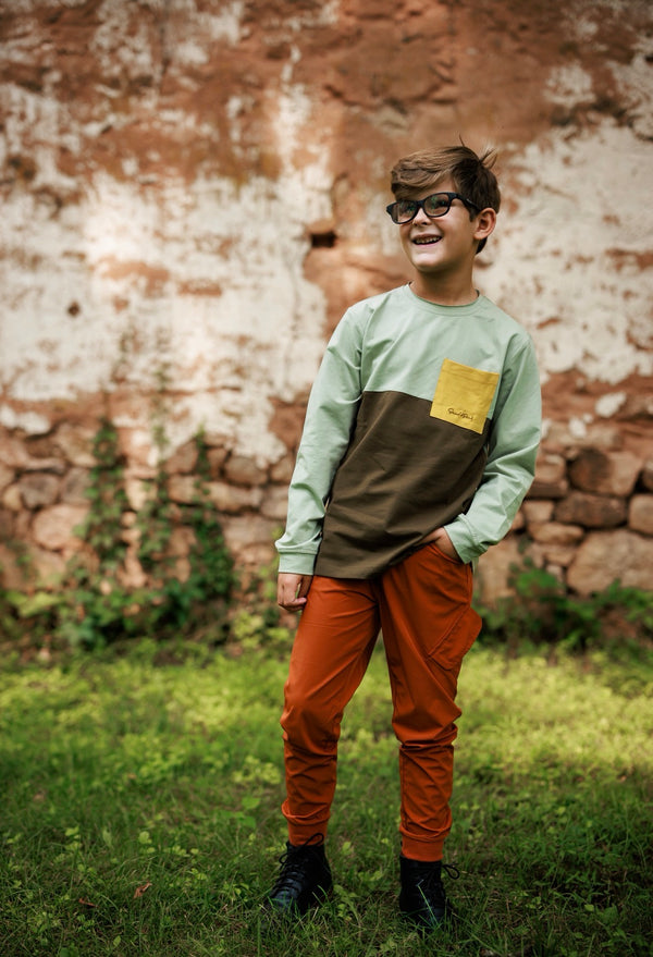 Evergreen Elk Colorblock