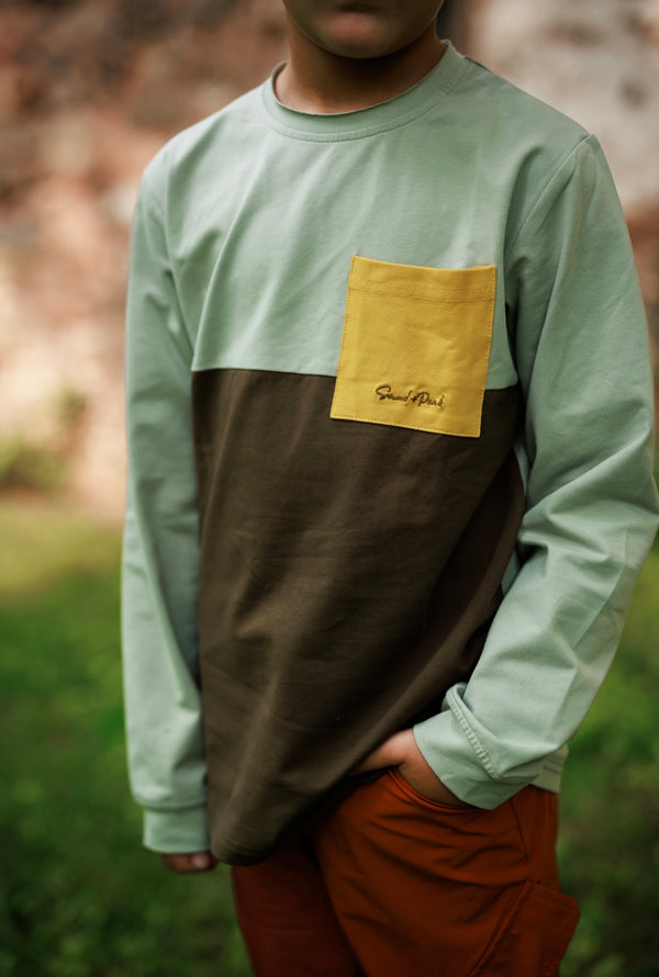 Evergreen Elk Colorblock