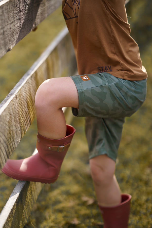 Secret Trail Camo shorts