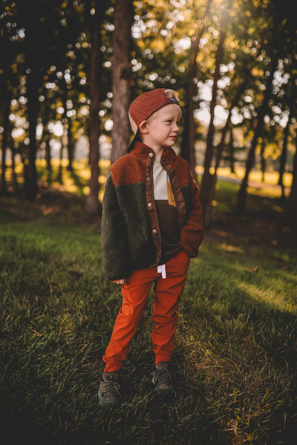 Evergreen Elk Colorblock